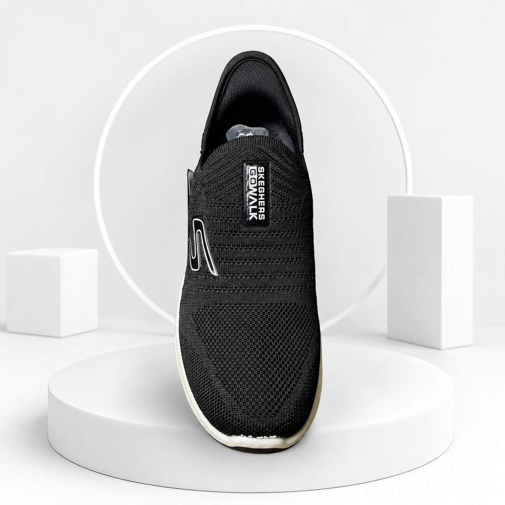 Skkechers Go Walk Black Edition