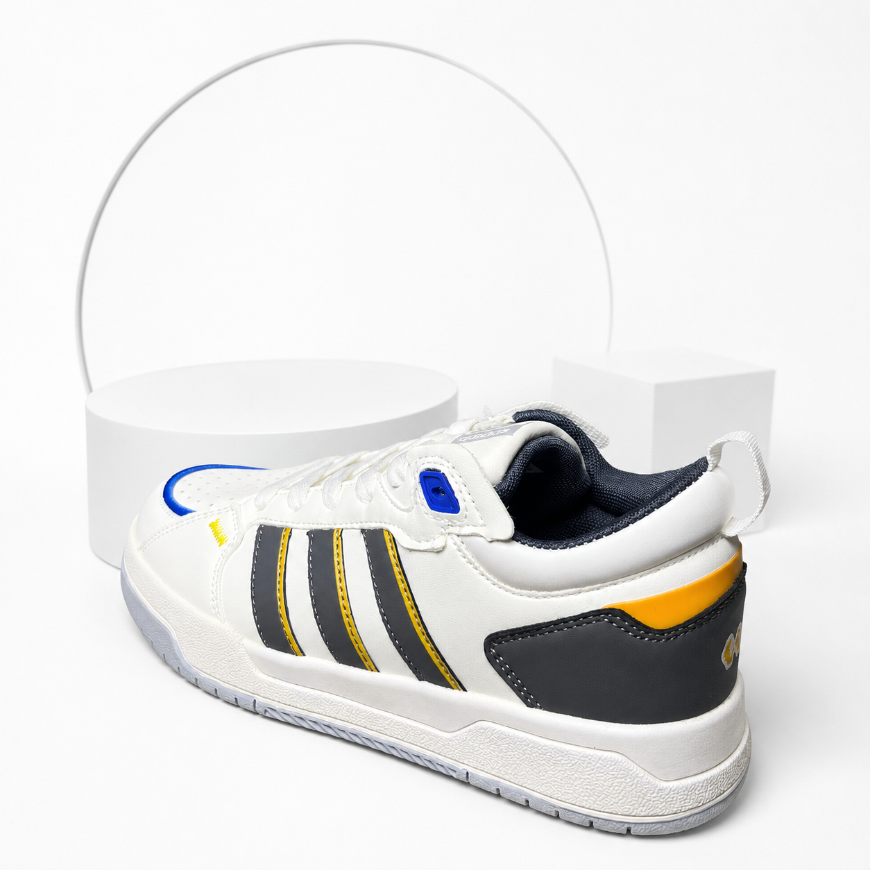 Adidas ADI2000 – Urban Blue