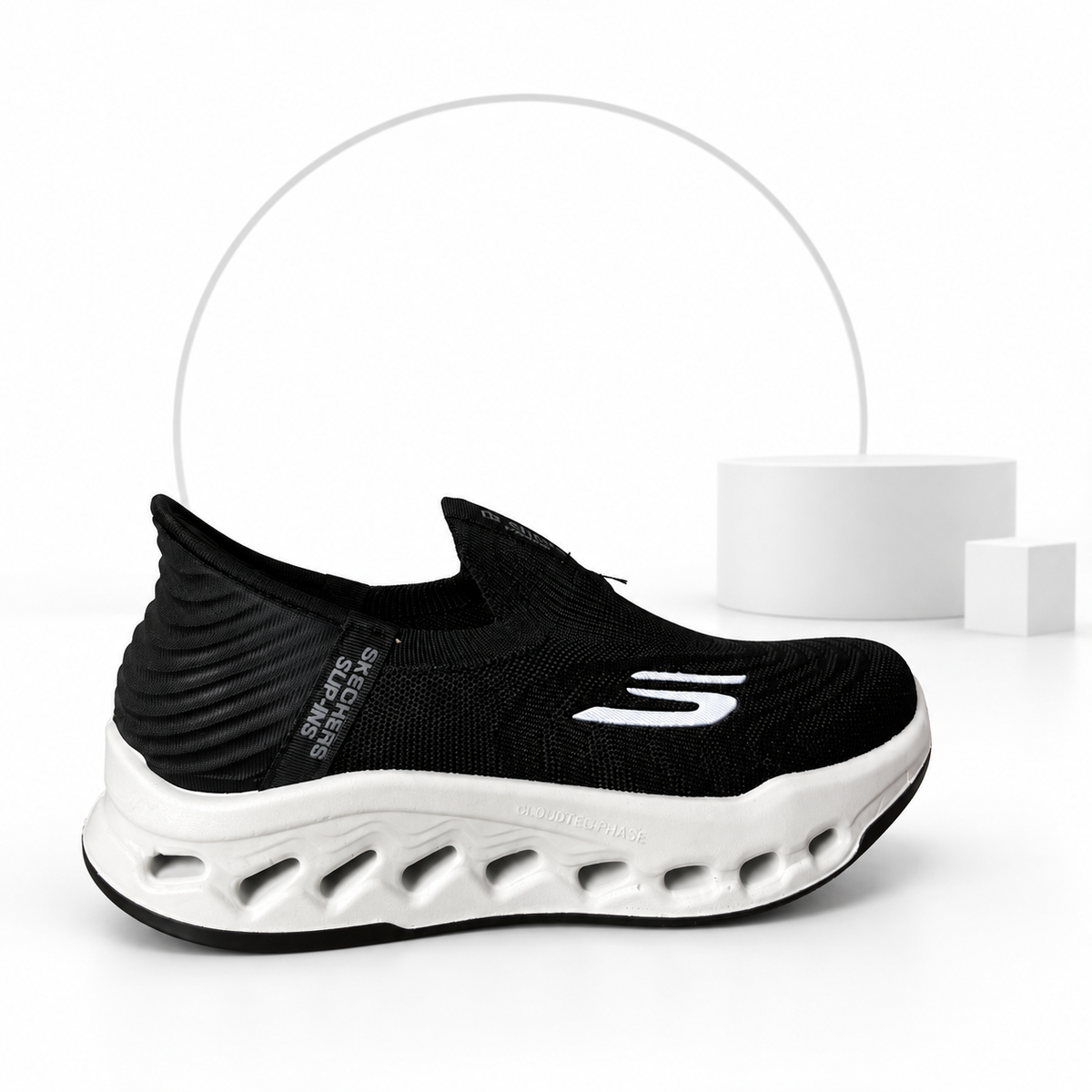 Skkechers Glide-Step Slip-Ins ( Black) Edition
