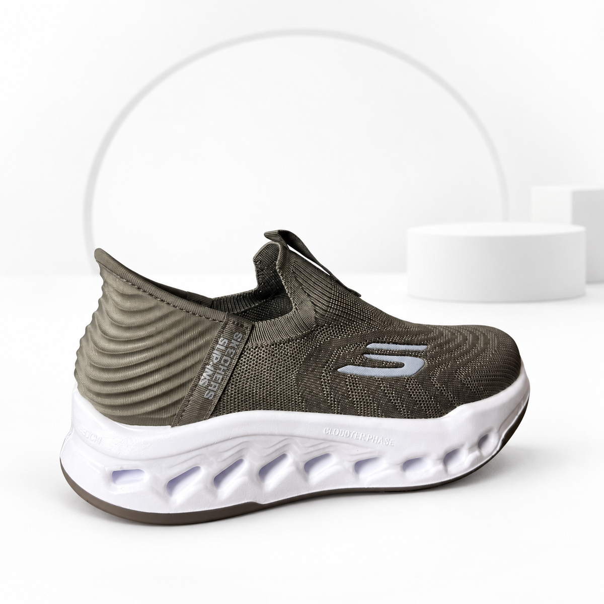 Skkechers Glide-Step Slip-Ins ( Khaki) Edition